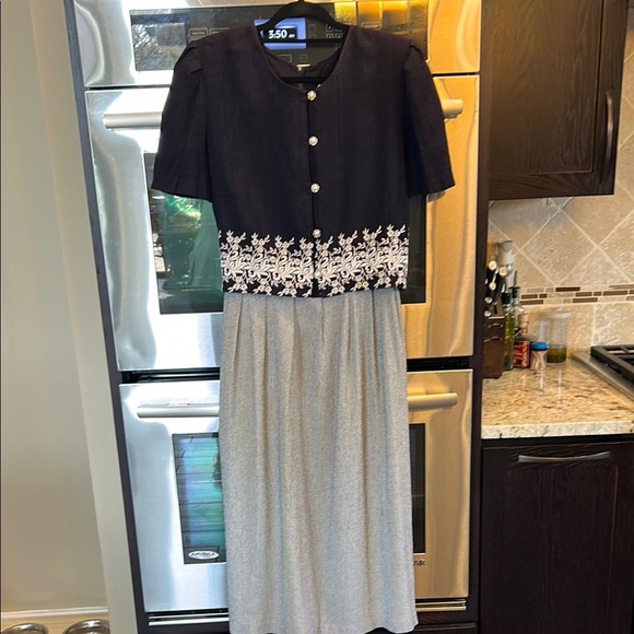 Casual Blue Midi Dress with Crew‎ Neck and Short Sleeves - Picture 1 of 9